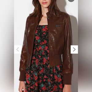 Urban Outfitters Members Only Classic 100% Leather Bomber Jacket